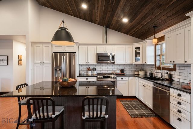 27 Obsidian Lane, Livingston, MT 59047