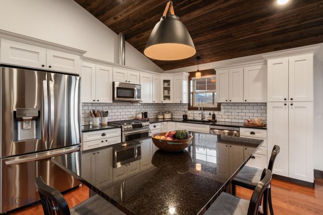 27 Obsidian Lane, Livingston, MT 59047