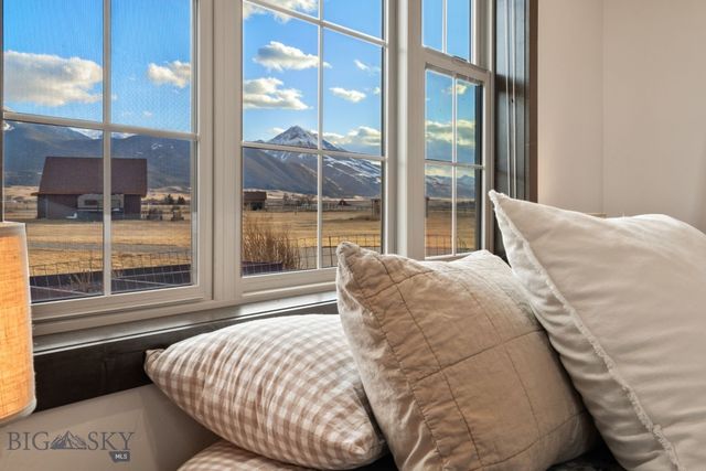 27 Obsidian Lane, Livingston, MT 59047