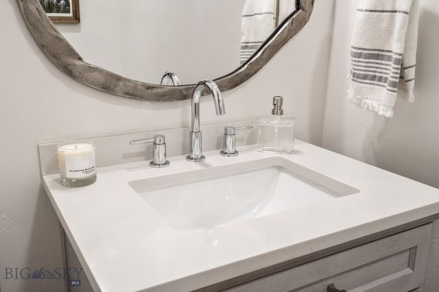 27 Obsidian Lane, Livingston, MT 59047