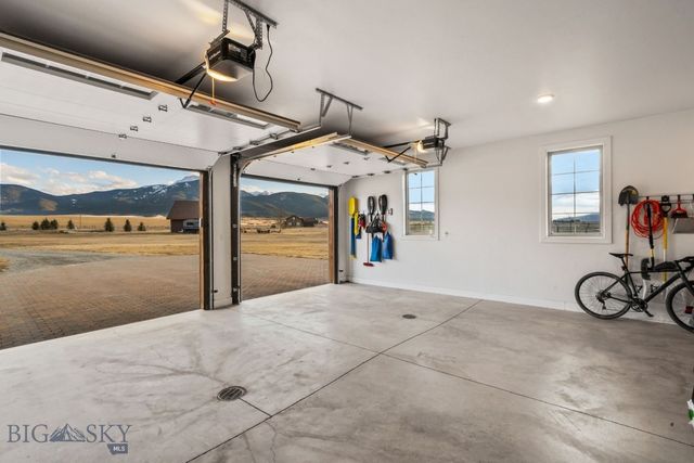 27 Obsidian Lane, Livingston, MT 59047