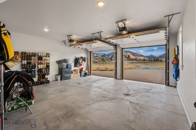 27 Obsidian Lane, Livingston, MT 59047