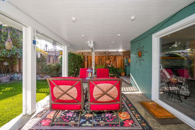 2472 Bradford Ave, Hayward, CA 94545