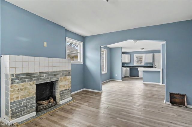 872 Cole Avenue, Akron, OH 44306