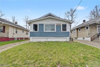 872 Cole Avenue, Akron, OH 44306