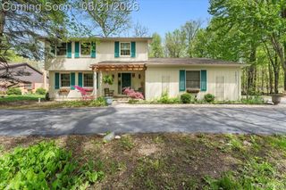 19177 Meridian Road, Grosse Ile, MI 48138