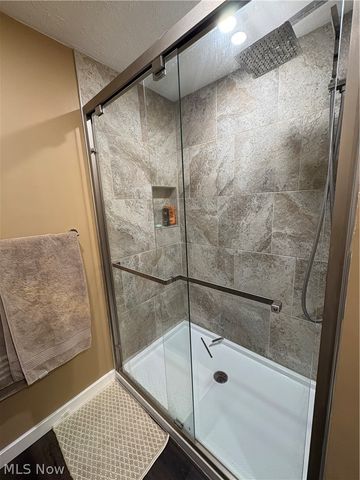 5133 Winslow Drive, Mineral Ridge, OH 44440