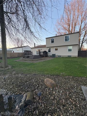 5133 Winslow Drive, Mineral Ridge, OH 44440