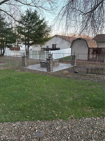 5133 Winslow Drive, Mineral Ridge, OH 44440