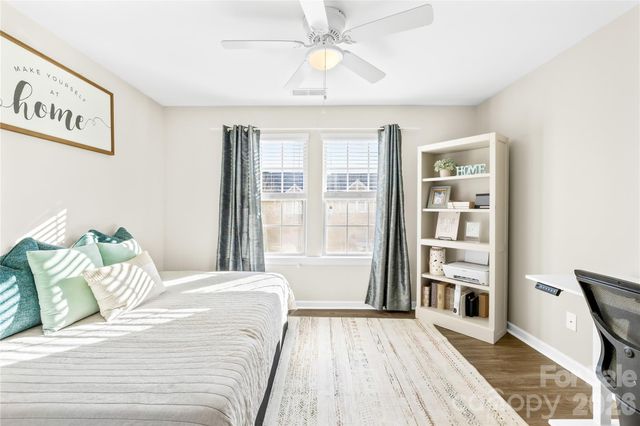 5609 Stonewells Drive 94, Charlotte, NC 28278