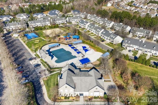 5609 Stonewells Drive 94, Charlotte, NC 28278