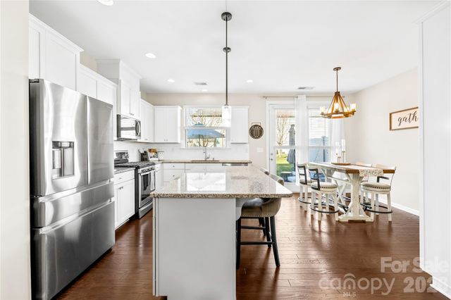 5609 Stonewells Drive 94, Charlotte, NC 28278