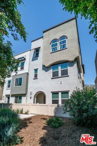 515 Daniel Freeman Circle, Inglewood, CA 90301