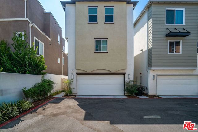 515 Daniel Freeman Circle, Inglewood, CA 90301