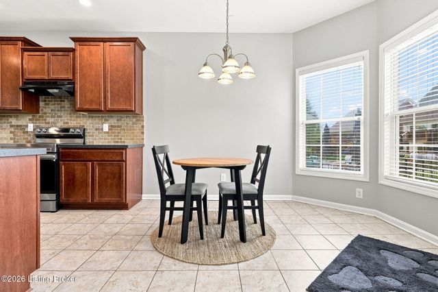 17409 Westbury Dr, Louisville, KY 40245