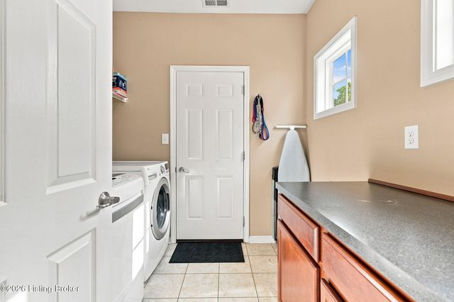 17409 Westbury Dr, Louisville, KY 40245