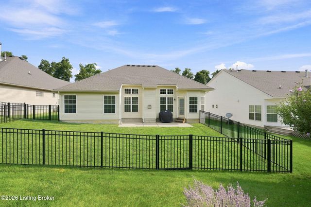 17409 Westbury Dr, Louisville, KY 40245