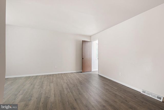 5516 DORAL DR, Wilmington, DE 19808