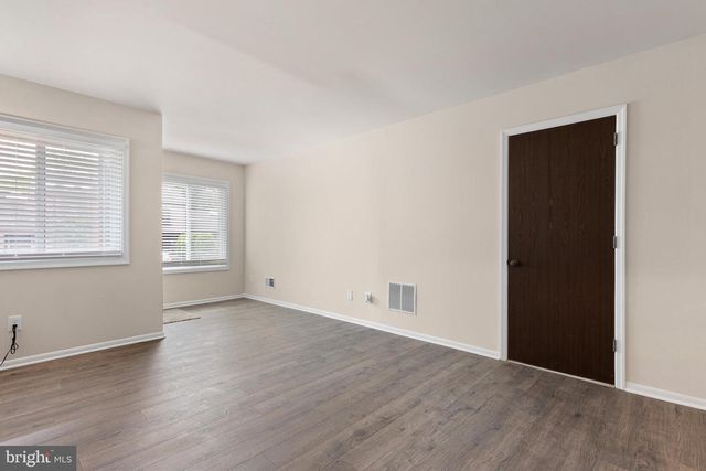 5516 DORAL DR, Wilmington, DE 19808