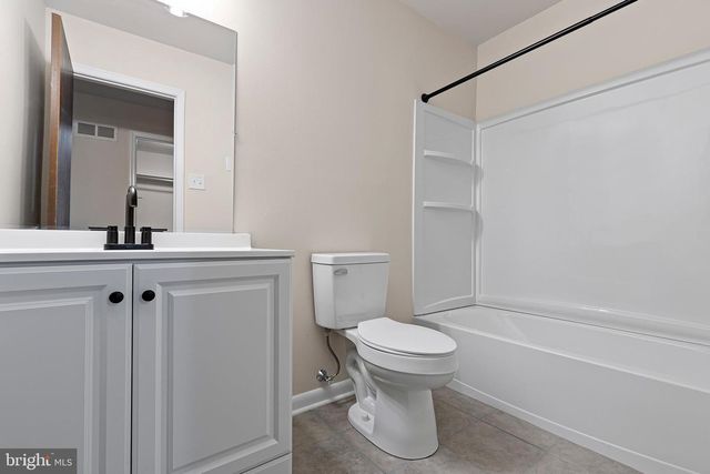 5516 DORAL DR, Wilmington, DE 19808