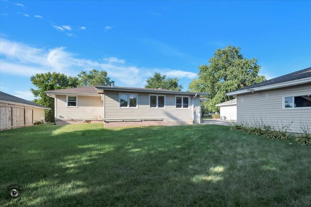3912 Buck Avenue, Joliet, IL 60431
