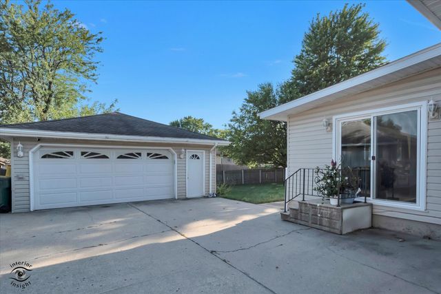 3912 Buck Avenue, Joliet, IL 60431