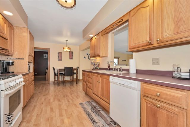 3912 Buck Avenue, Joliet, IL 60431