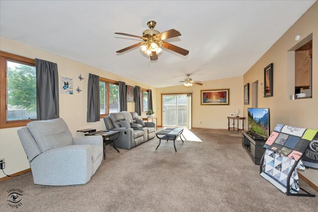 3912 Buck Avenue, Joliet, IL 60431