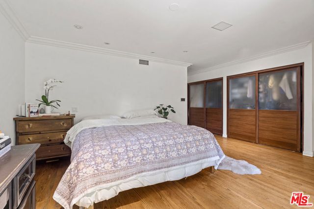 2695 La Cuesta Drive, Los Angeles, CA 90046