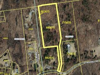 E Fallkill Road, Hyde Park, NY 12538