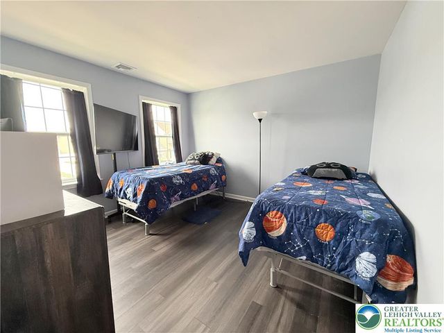 2121 Huntington Lane, Easton, PA 18040