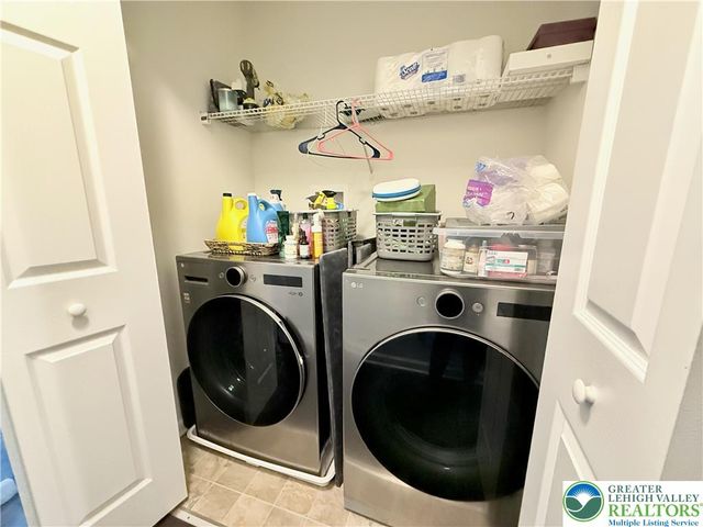 2121 Huntington Lane, Easton, PA 18040