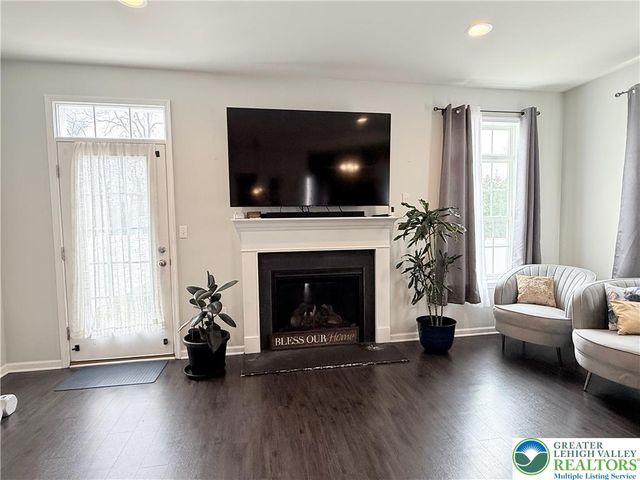 2121 Huntington Lane, Easton, PA 18040