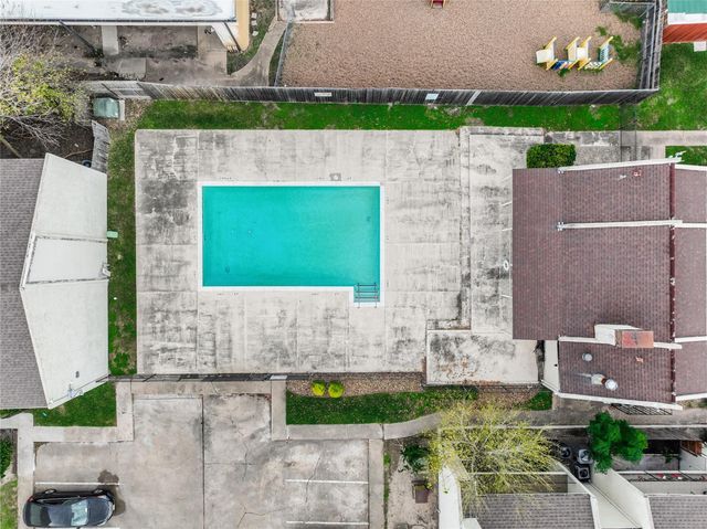 10075 Westpark Drive 9, Houston, TX 77042