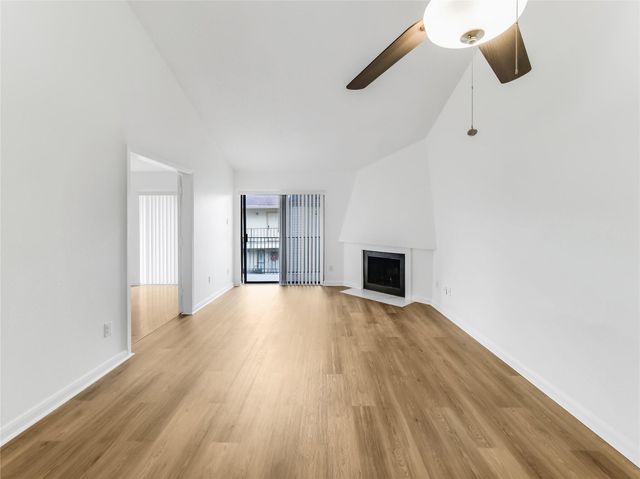 10075 Westpark Drive 9, Houston, TX 77042