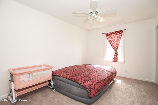 11412 Flowervale Ln, Louisville, KY 40272