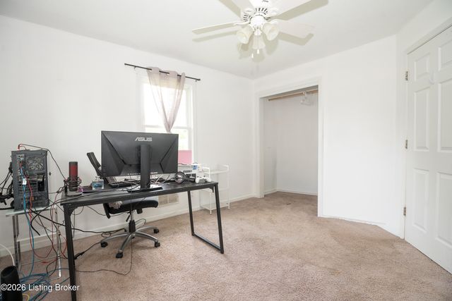 11412 Flowervale Ln, Louisville, KY 40272