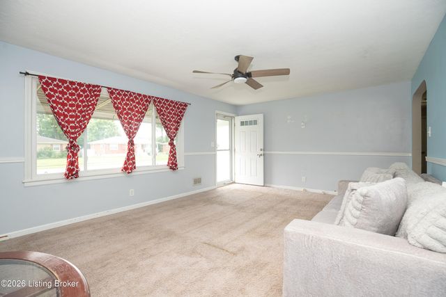 11412 Flowervale Ln, Louisville, KY 40272