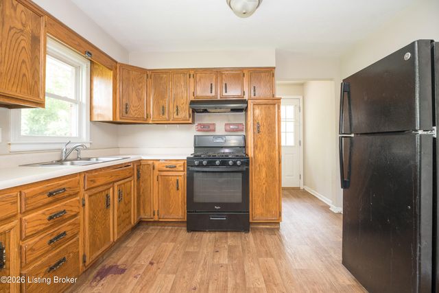 11412 Flowervale Ln, Louisville, KY 40272