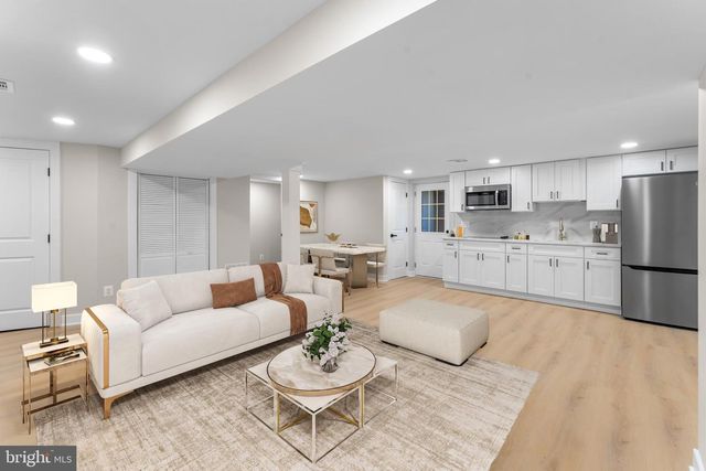 6406 ELMHURST ST, District Heights, MD 20747