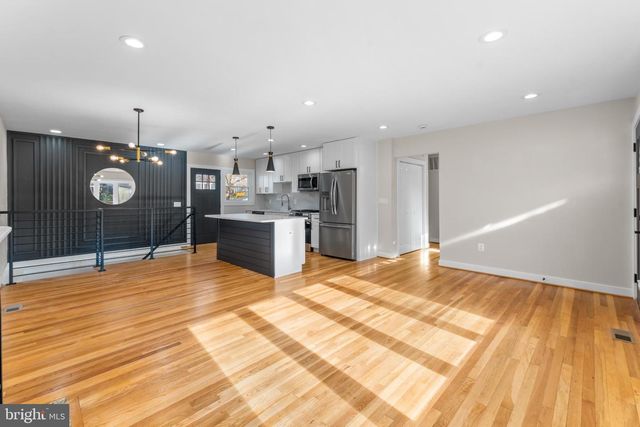 6406 ELMHURST ST, District Heights, MD 20747