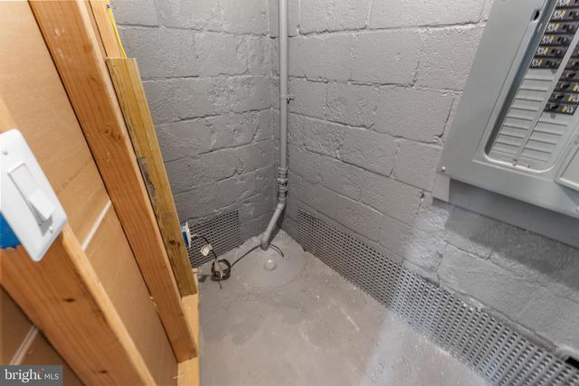 6406 ELMHURST ST, District Heights, MD 20747