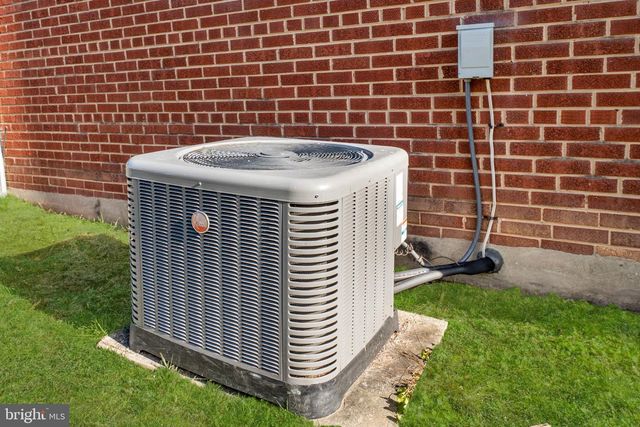 6406 ELMHURST ST, District Heights, MD 20747