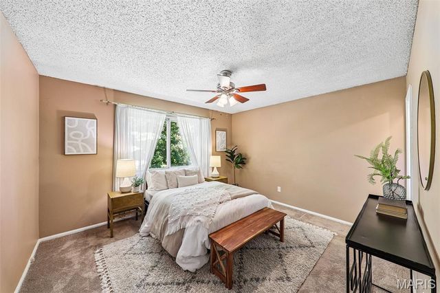 995 Century Oaks Drive, Manchester, MO 63021