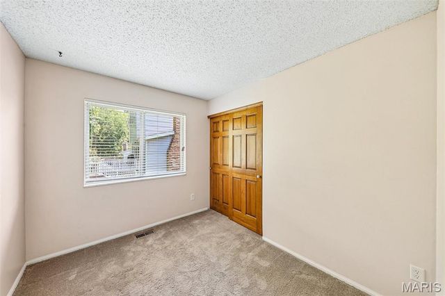 995 Century Oaks Drive, Manchester, MO 63021