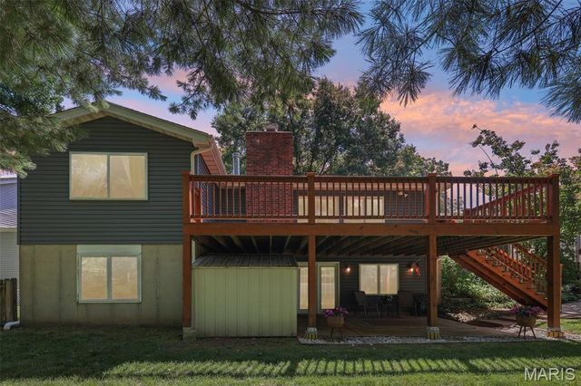 995 Century Oaks Drive, Manchester, MO 63021