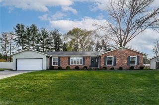 9993 Hawley Drive, North Royalton, OH 44133