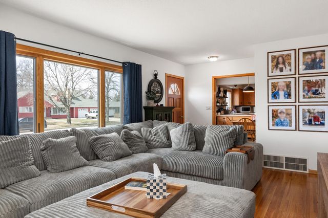 26 7 Th Avenue SE, Mayville, ND 58257