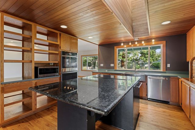 722 NW Sandy Drive, Grants Pass, OR 97526