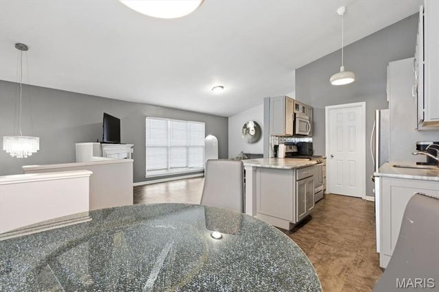 118 Towne Square Court, Eureka, MO 63025